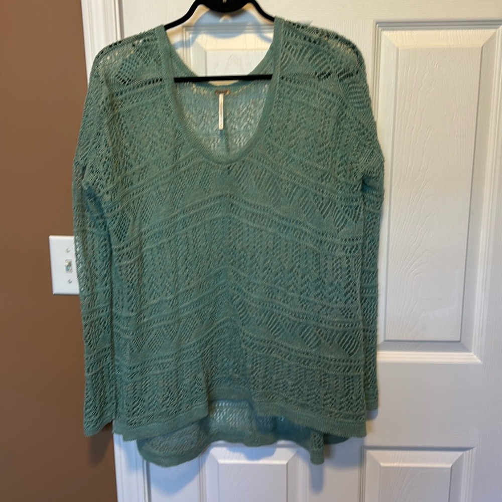 Free People oversizes sweater